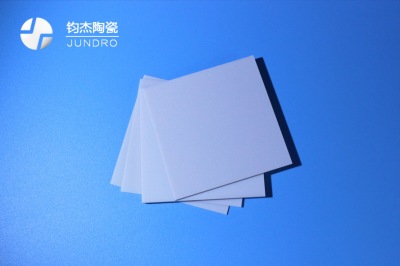 氮化鋁陶瓷電路板的優(yōu)點 氮化鋁陶瓷電路板的優(yōu)點